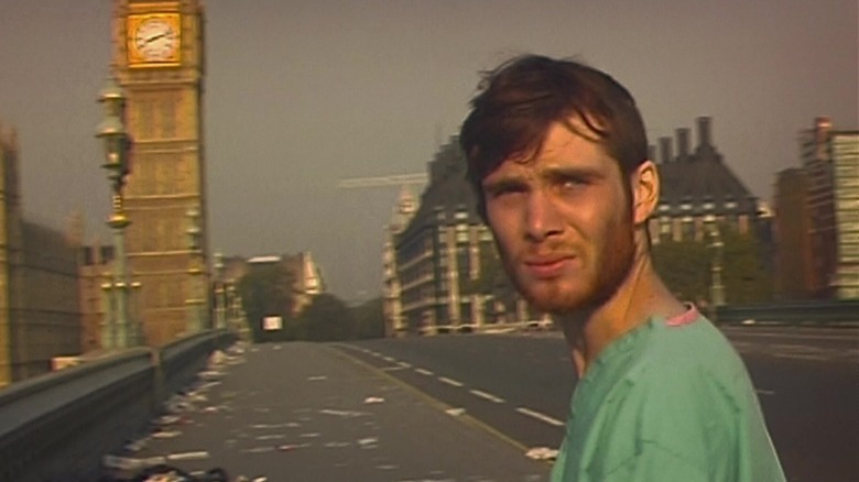 Cillian Murphy sur le pont de Westminster